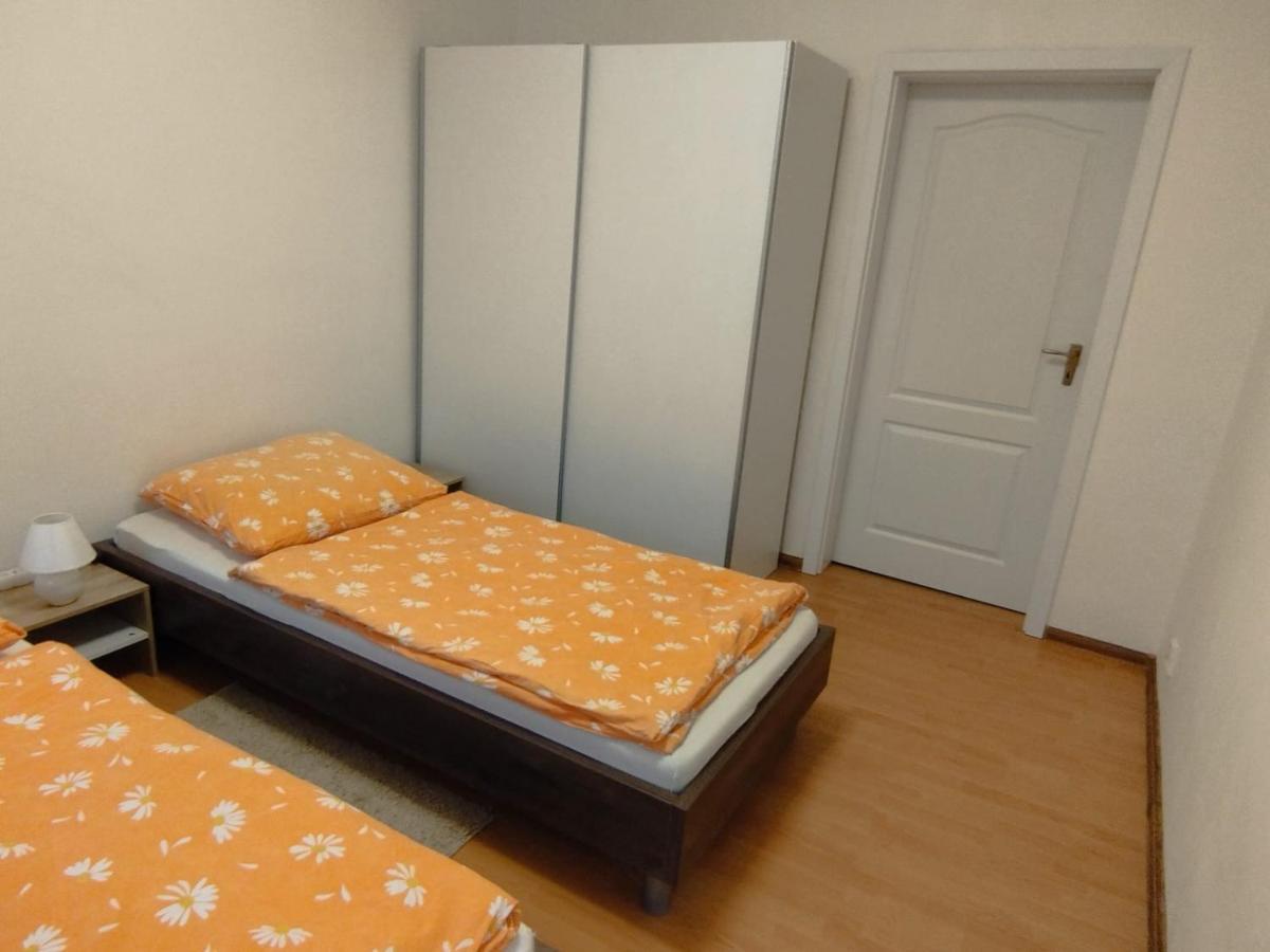 Appartement In Nitra Under The Zobor-Hill 외부 사진